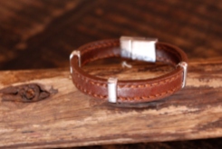 Bracelet en cuir de zébu - Atelier IZAHO - Madagascar 34
