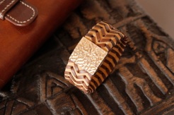 Bracelet IZAHO en cuir de Zébu - Madagascar - artisanat de Madagascar 5