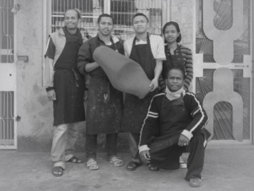 Selle de moto en cuir - Atelier de maroquinerie IZAHO, Madagascar